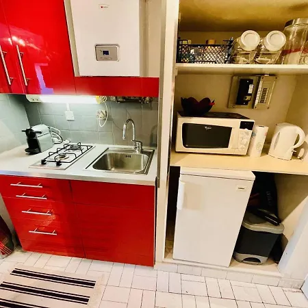 Apartment Renove Pour 2 Pers, Centre Port, Proche Plage, Parking Inclus - Cap D'agde - Fr-1-723-13 *